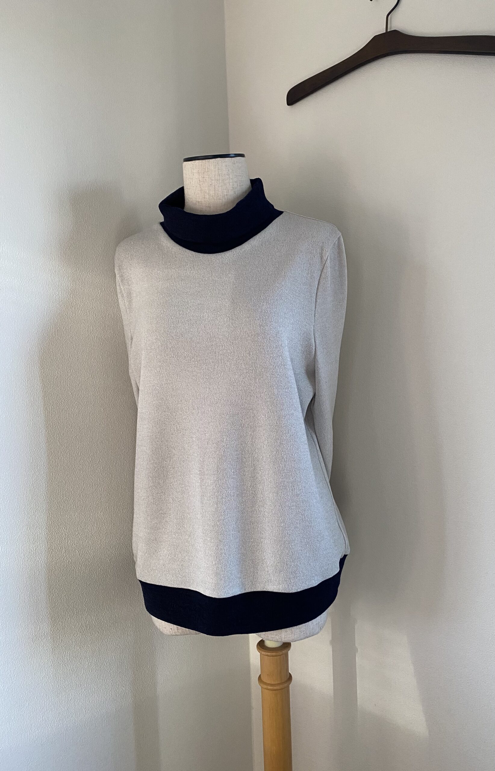 ニットプルオーバー